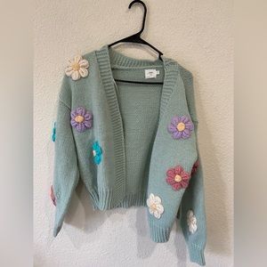 New sweater cardigan with crocheted flowers by Luna Ivy women